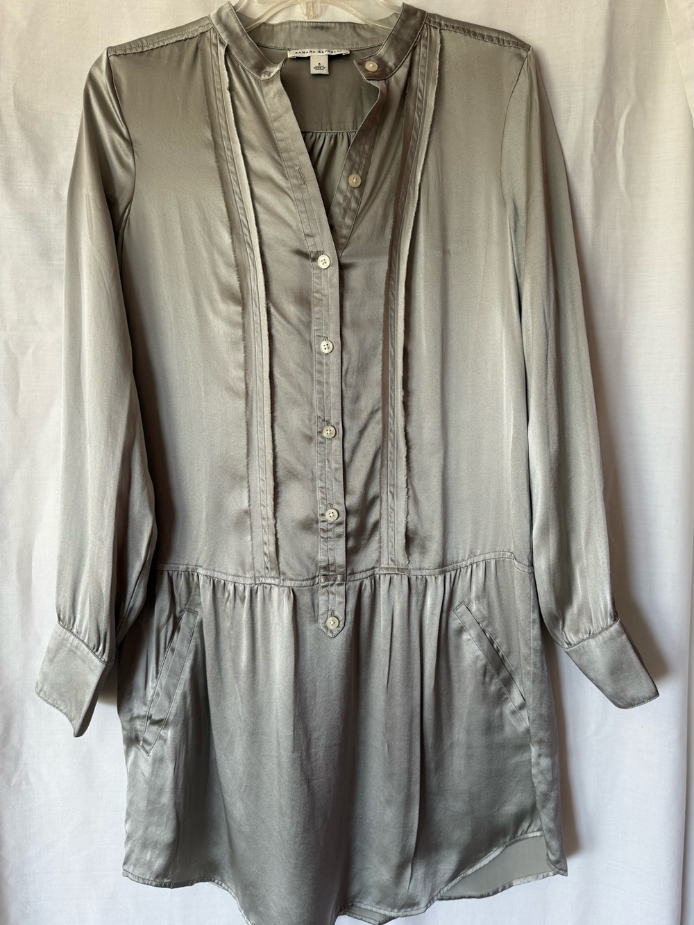 Banana Republic 100% Silk Drop-Waist Tunic Dress Grey Silver Size 6 Pockets